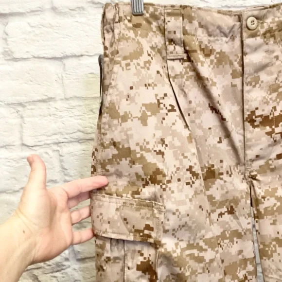 USMC M-L NWT Desert MARPAT FROG Combat Trousers Flame Resistant Camo Med Long
